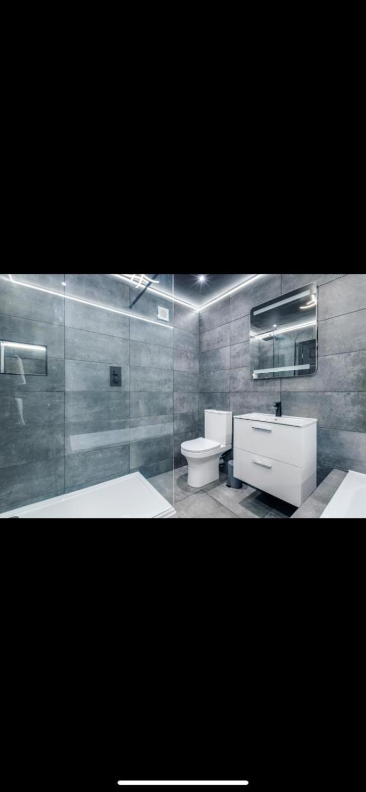 Two Bed Modern Apartment 5Min Walk To Town Centre With Free Parking ! Under New Management Blackpool Exterior foto